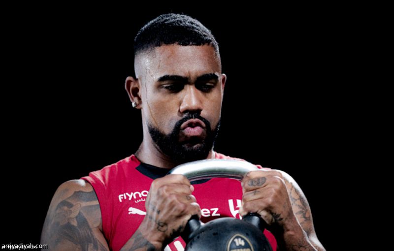 الهلال يختبر مالكوم.. وكوليبالي يكثف التأهيل