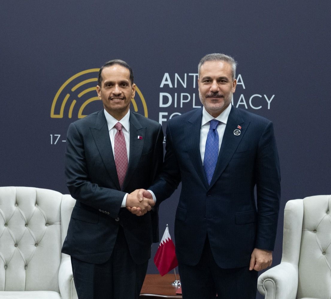 رئيس مجلس الوزراء وزير الخارجية يجتمع مع وزير الخارجية التركي