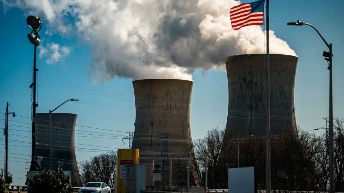 خطة صاروخية للبيت الأبيض: أول مفاعل نووي فضائي في 2028 يدمر كل التوقعات… أسهم الطاقة النووية تنفجر 10%!