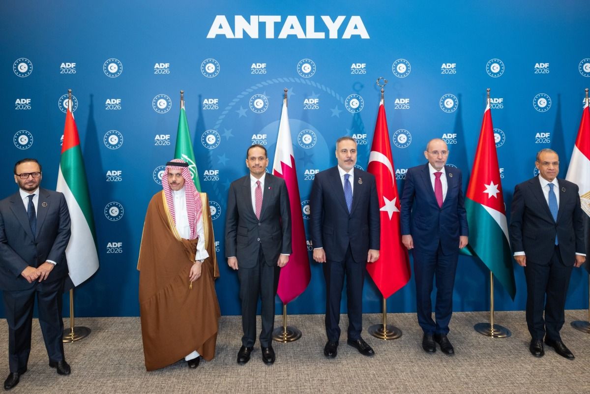 رئيس مجلس الوزراء وزير الخارجية يشارك في اجتماع اللجنة الوزارية بشأن غزة