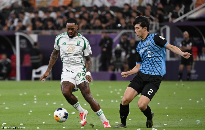 نصف نهائي آسيا.. توازن سعودي ياباني