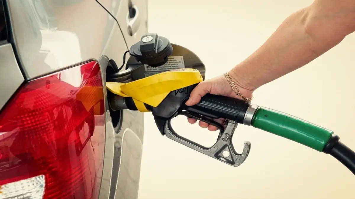 هل أصبحت أرامكو 'هدفاً' للتضليل؟.. الرقم 2.10 ريال ليس خفضاً بل إعلاناً قديماً يبرز دور السلطة الرسمية الوحيدة