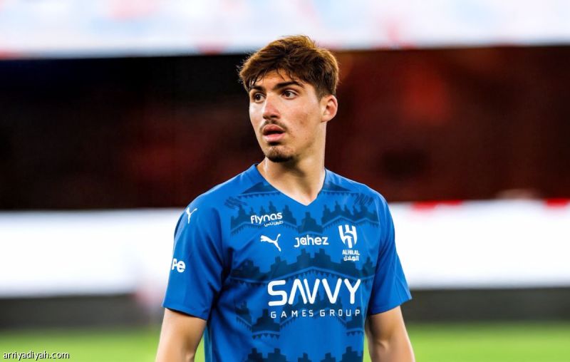 الهلال.. أكتشيشيك يعود أمام ضمك