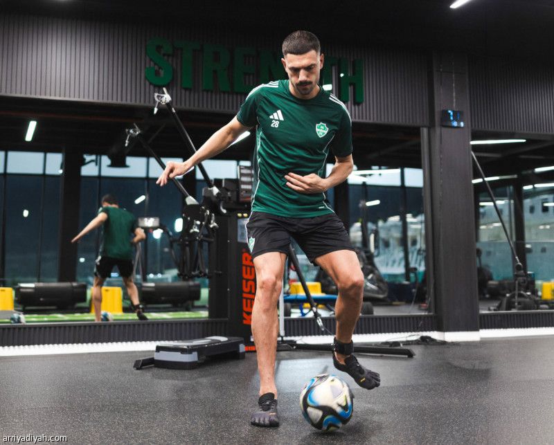 ديميرال انتظار.. ويايسله محتار