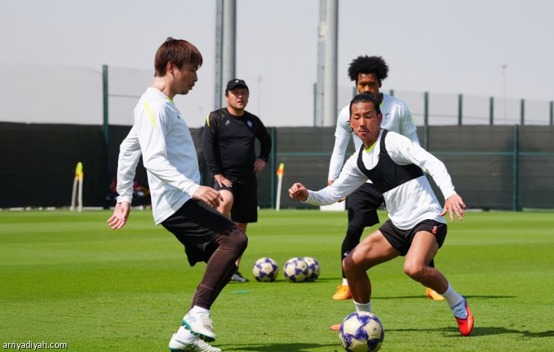 فيسيل كوبي.. لمسة برازيلية تكسر سطوة المحليين