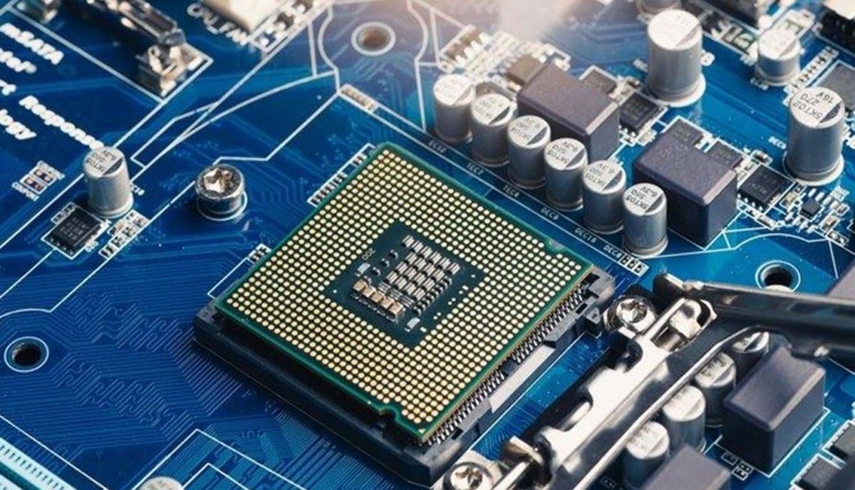 مراكز البيانات تؤجج أزمة الرقائق الإلكترونية عالمياً