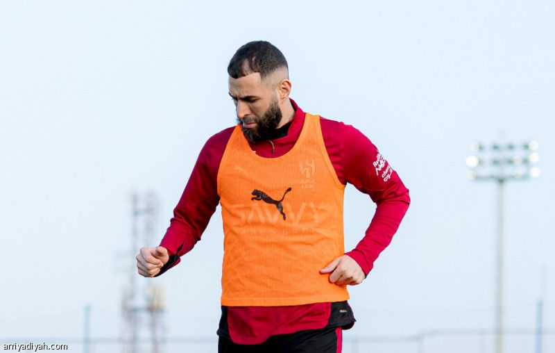 بنزيما وسالم وهوساوي يلتحقون بمصابي الهلال