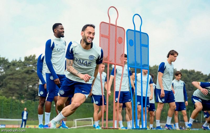 كأس إيطاليا: إنتر يحلم بالثنائية.. وكومو يخطط على الأول