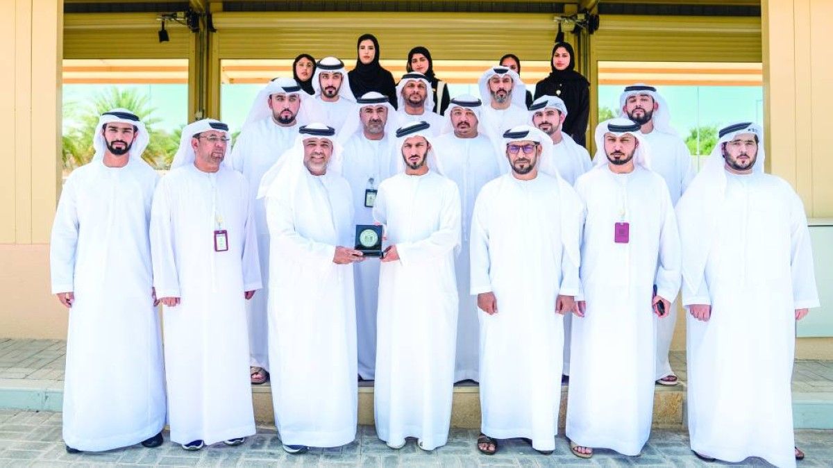 زايد بن حمد يكرّم مركز الإمارات للأبحاث الحيوية