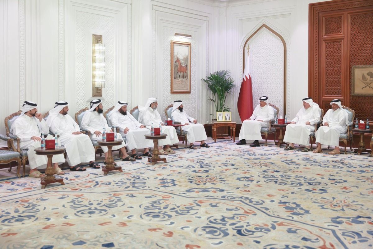 رئيس مجلس الشورى يطلع من وفد "ثاني الإنسانية" على مشروع "إعفاف" .. ويشيد بدور المؤسسة