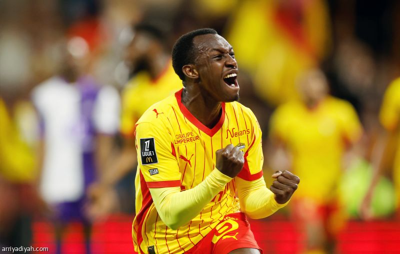 عبد الحميد يصنع هدفين ويقود لانس إلى نهائي الكأس