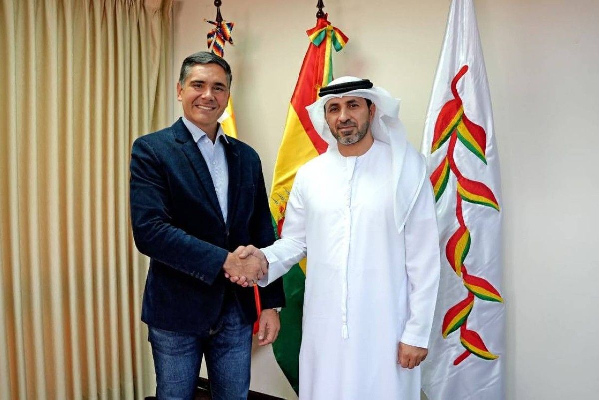 الإمارات وبوليفيا تبحثان تعزيز التعاون في المياه والتنمية والصناعة