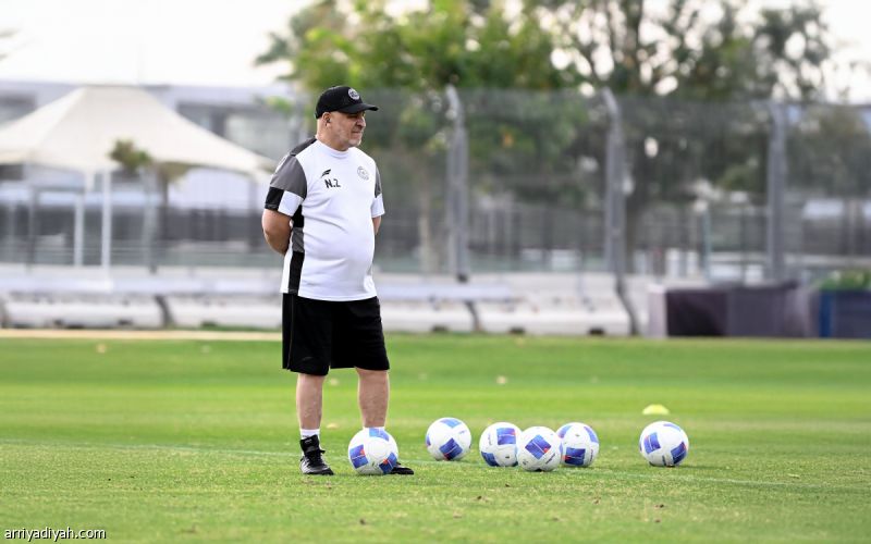 زكري لا يخسر النهائيات.. ويبحث عن الرابع