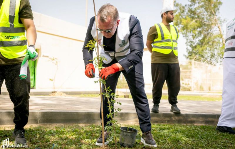 القادسية يدشن «أرضنا تستاهل»