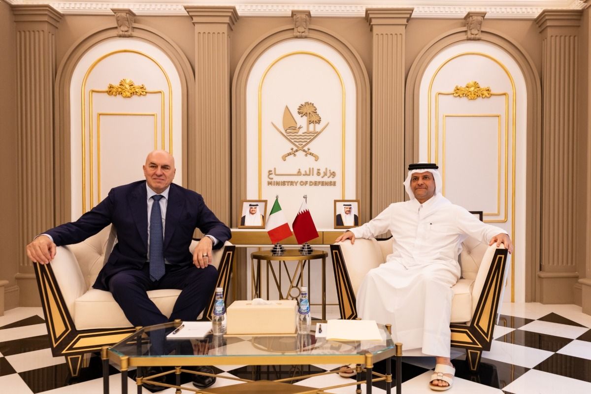 ‏نائب رئيس مجلس الوزراء ووزير الدولة لشؤون الدفاع يلتقي وزير الدفاع الإيطالي