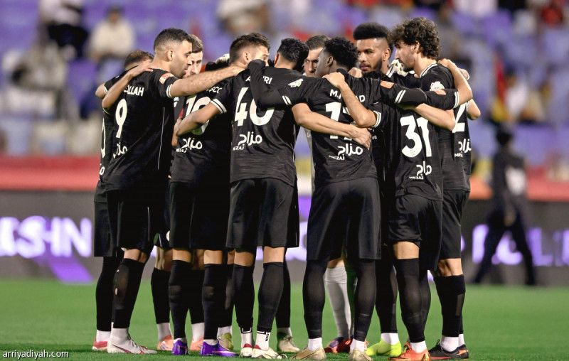 الشباب يغازل الثالث أمام الريان