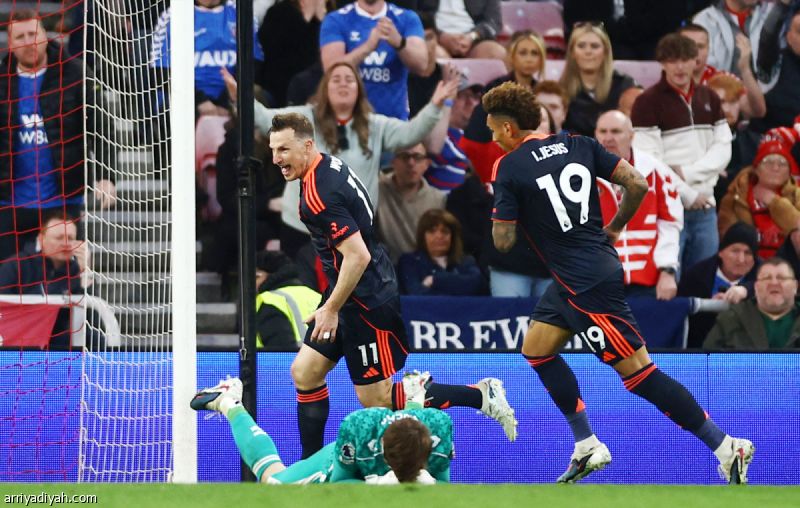 نوتنجهام يعاقب سندرلاند بخماسية