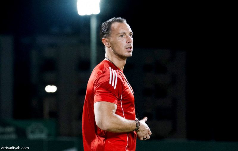 8 أبطال يحملون آمال الأهلاويين في النهائي