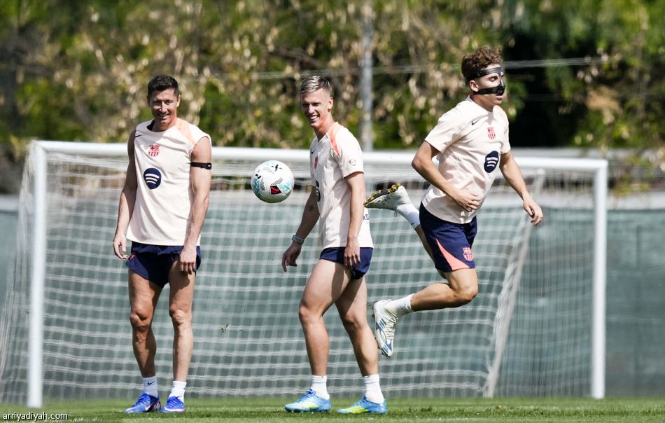 فليك: التجارب تصقل يامال.. وفلسفة خيتافي تقلقنا