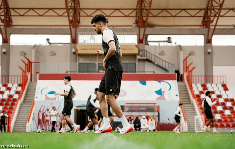 قبل الهلال.. ضمك يختبر القحطاني