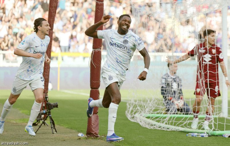 3 نقاط تفصل إنتر عن اللقب