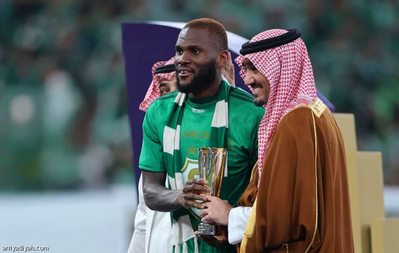 كيسيه يتألق مع الأهلي على طريقة نور