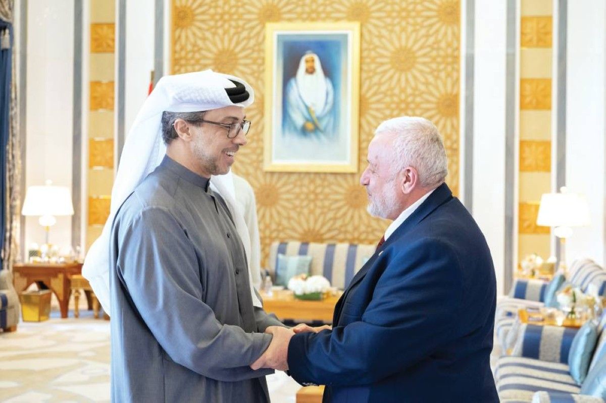 منصور بن زايد يبحث ووزير الأوقاف السوري تعزيز التعاون