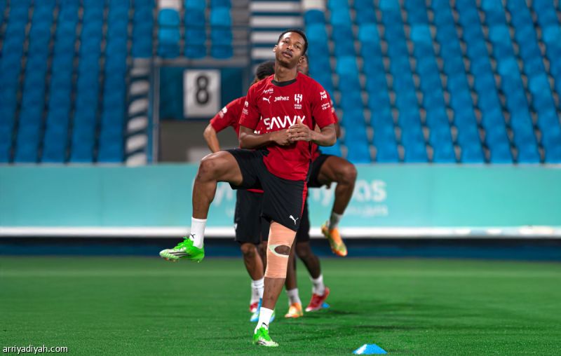 الهلال.. توصيات إسبانية تلزم هوساوي بـ «الضاغط»