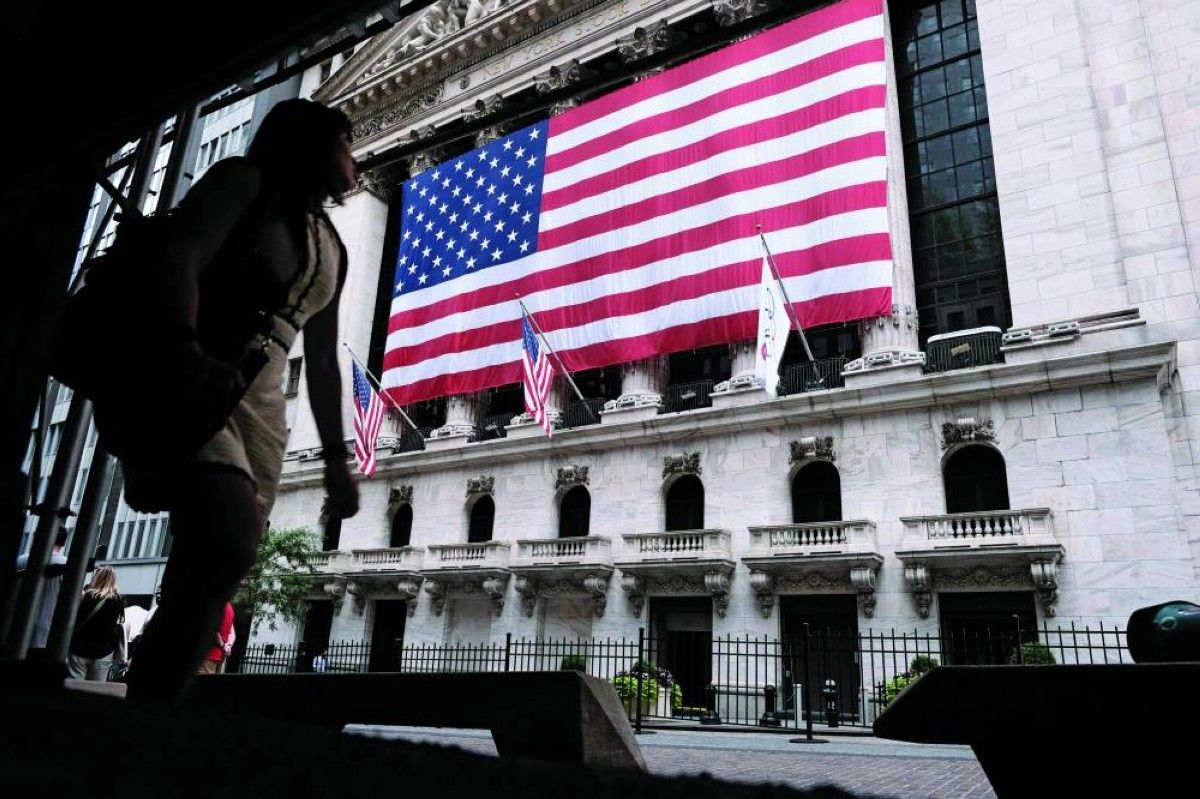 الذكاء الاصطناعي يضغط على مؤشرات «وول ستريت».. وتفاقم الخسائر الأوروبية