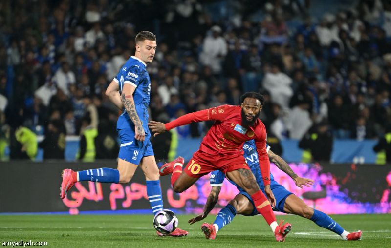 الدور الثاني.. 3 انتصارات هلالية وضمك يخطف الأول في أبها