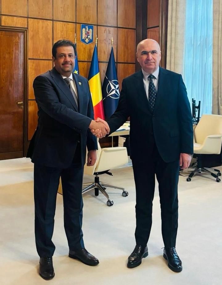 رئيس وزراء رومانيا يجتمع مع سفير دولة قطر