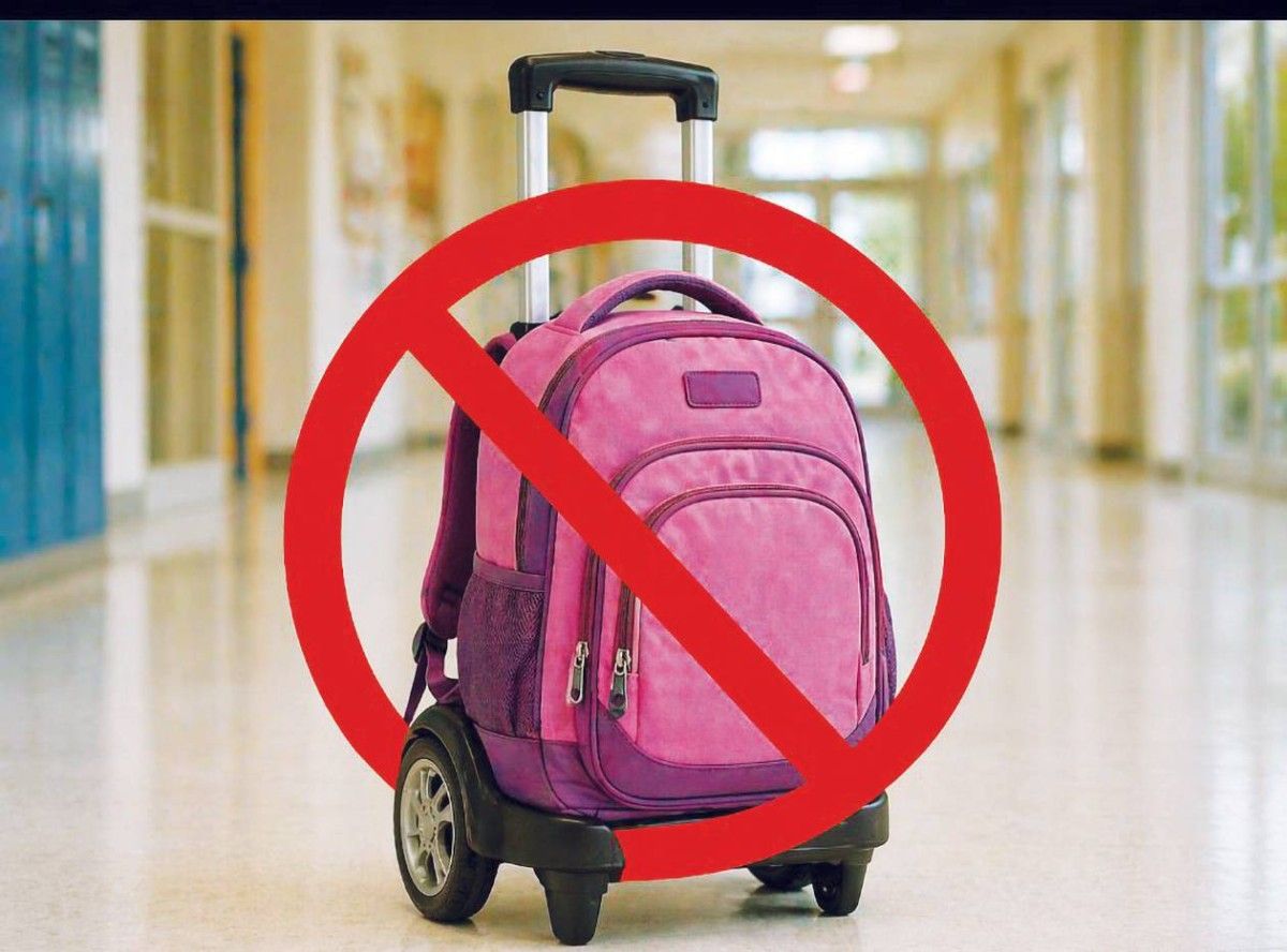 حقائب العجلات الكبيرة.. ممنوعة في المدارس لهذه الأسباب!