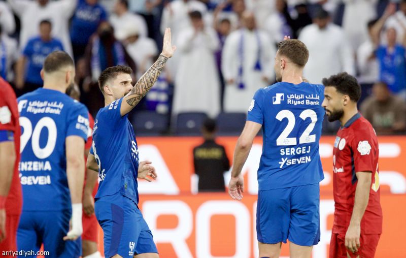 أمام ضمك.. الهلال ينهي انتظار 4 أعوام بهدف سافيتش