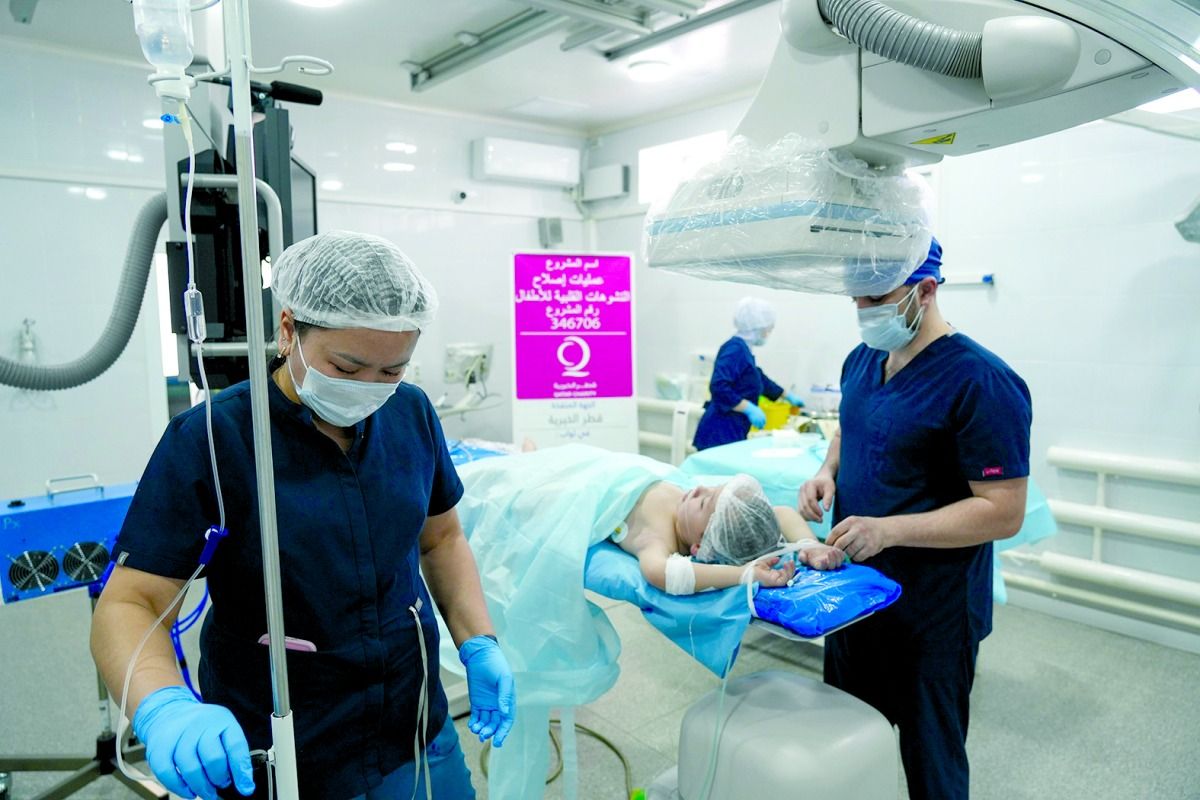 قطر الخيرية تُنقذ حياة 150 طفلا في قيرغيزستان