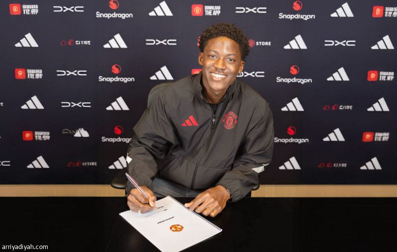 ماينو يمدد مع «الشياطين»