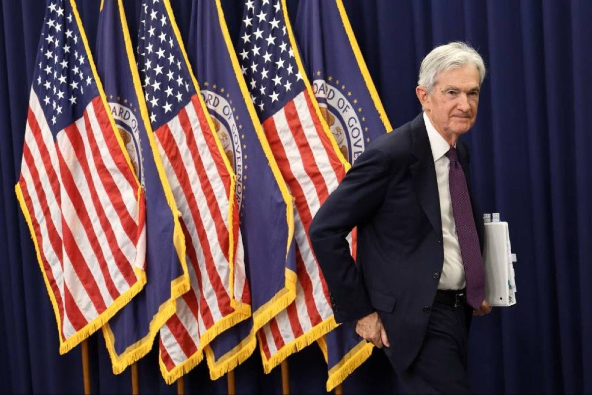 "صانع الفائدة".. كيف خطط جيروم باول للبقاء بـ "كمين قانوني" داخل الفيدرالي