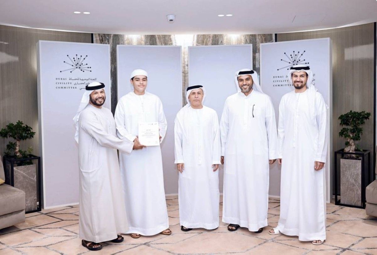 مكتوم بن محمد: دبي ترتقي بأخلاق أهلها وتُصان بسلوكيات ساكنيها