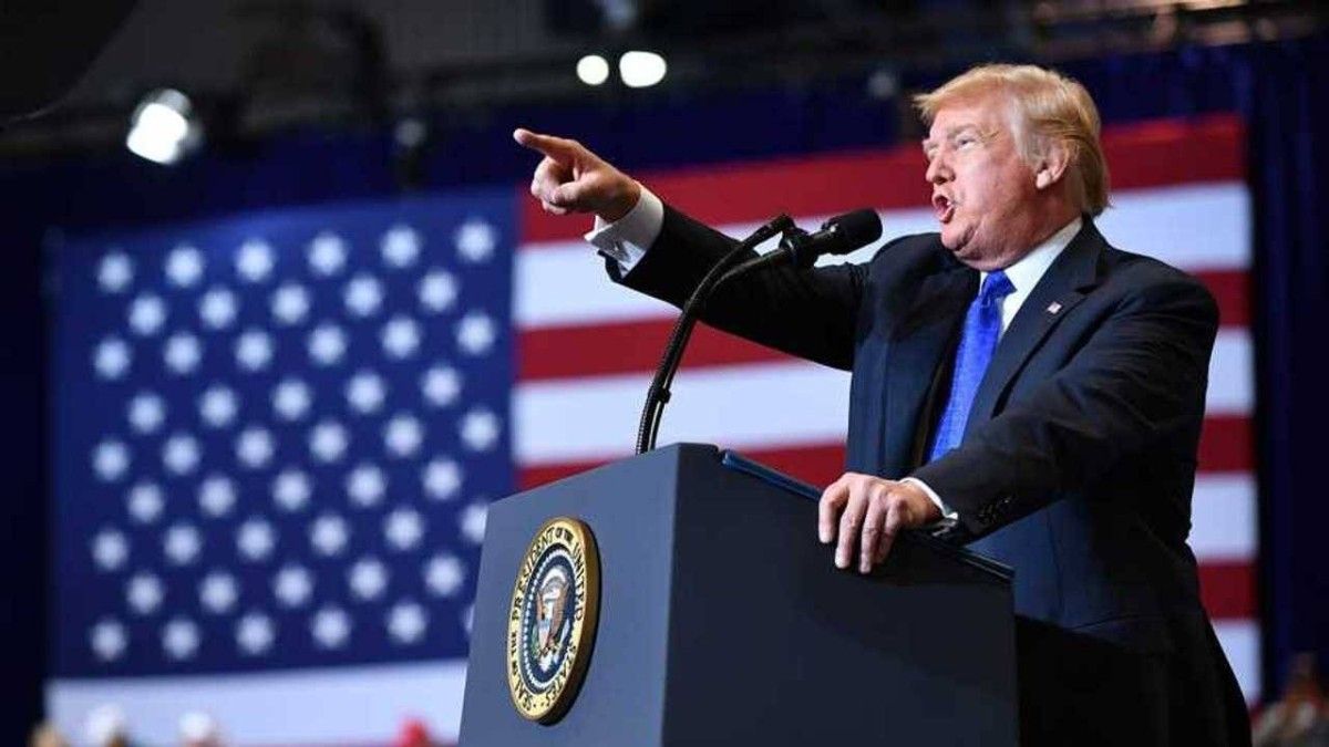 ترامب: زيادة الرسوم على السيارات والشاحنات من الاتحاد الأوروبي إلى 25%