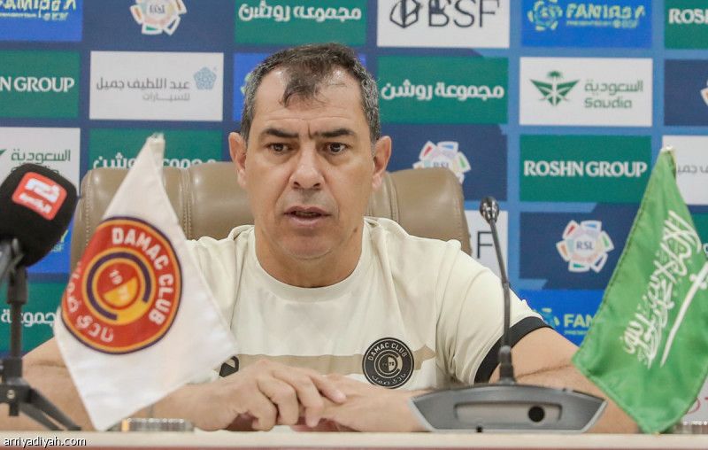 كاريلي: كل مباراة نهائي من أجل البقاء