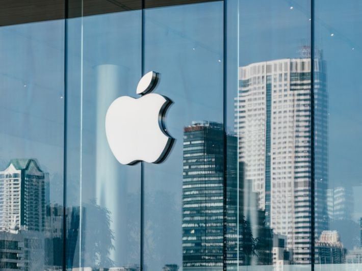 أرباح قياسية لآبل.. وأزمة رقائق الذاكرة تهدد أسعار iPhone مستقبلًا