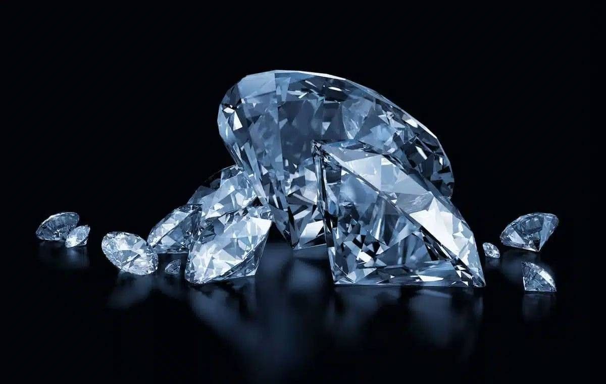 كنوز الأرض الخفية.. أكبر 10 دول منتجة للألماس في العالم