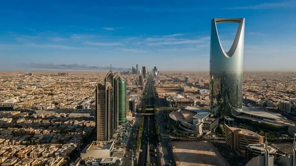 رسمياً: منح دراسية مجانية كاملة للطلبة المغاربة في السعودية… شروط وفرصة سريعة عبر الإنترنت