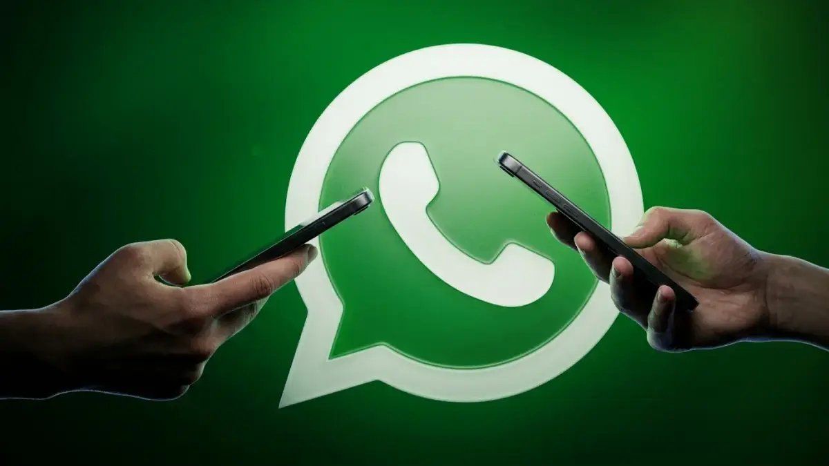 رسمياً: خبراء يكشفون عن 5 تطبيقات تجسس سرية في هاتفك… تصورك وتسرق رسائل WhatsApp دون علمك!