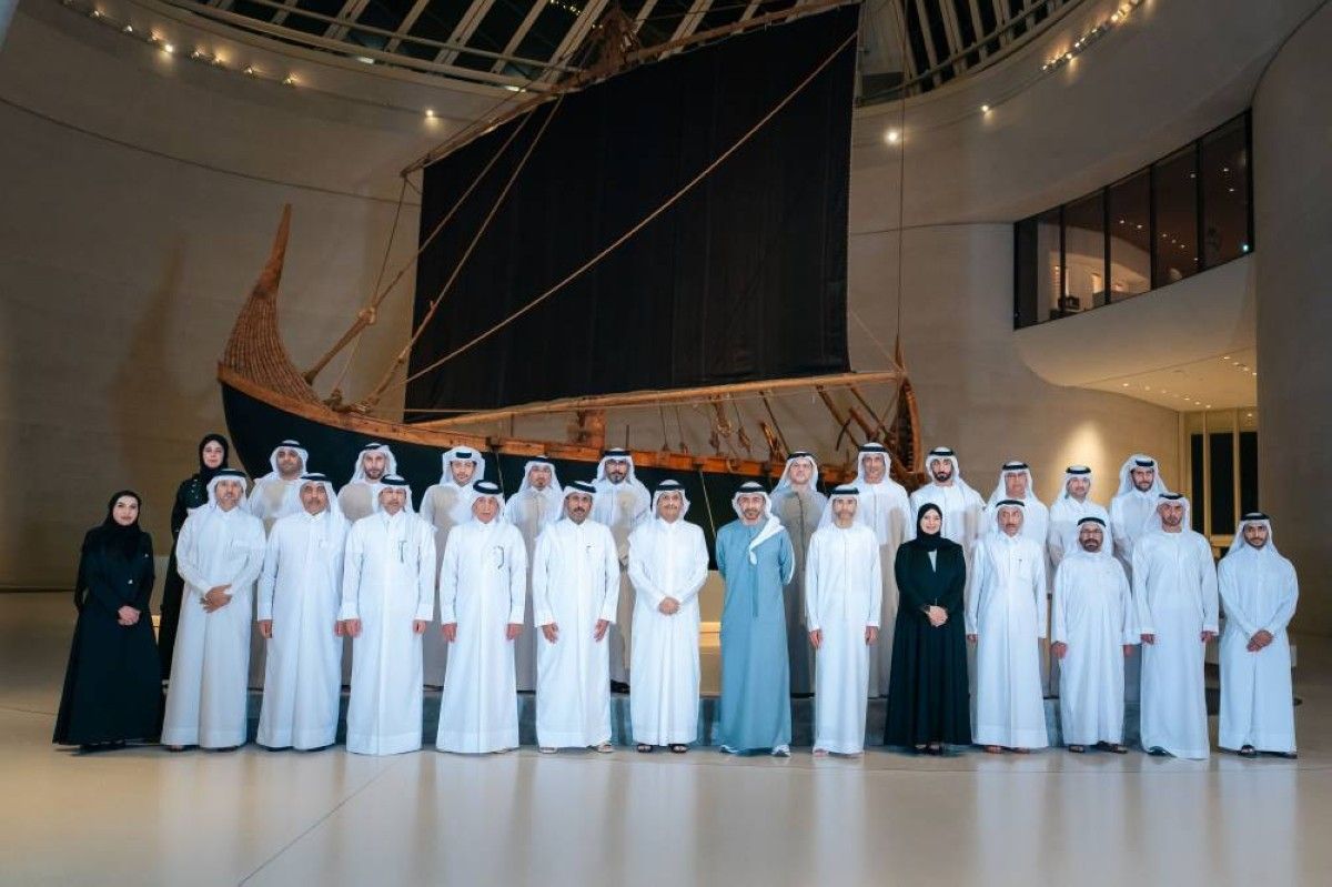 عبدالله بن زايد ورئيس الوزراء ووزير الخارجية القطري يترأسان اجتماع اللجنة المشتركة بين البلدين في متحف زايد الوطني