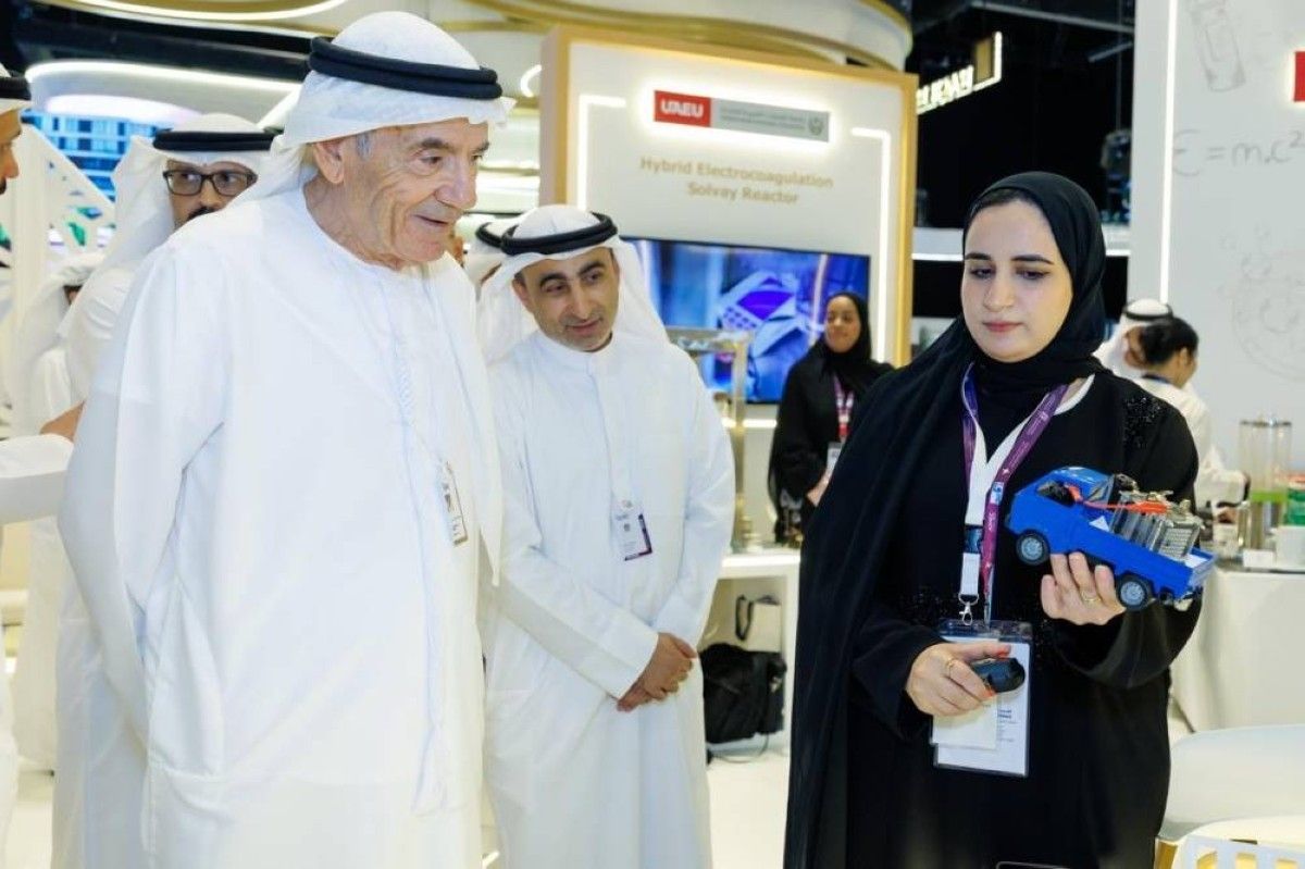 جامعة الإمارات تستعرض 12 مشروعاً علمياً وبحثياً في «اصنع في الإمارات»