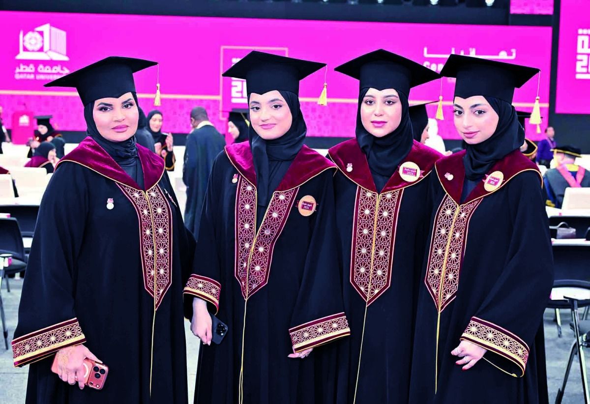 الدولة تدعم الكفاءات الوطنية الشابة.. متفوقات جامعة قطر لـ «العرب»: التكريم محطة فارقة لطموحات جديدة