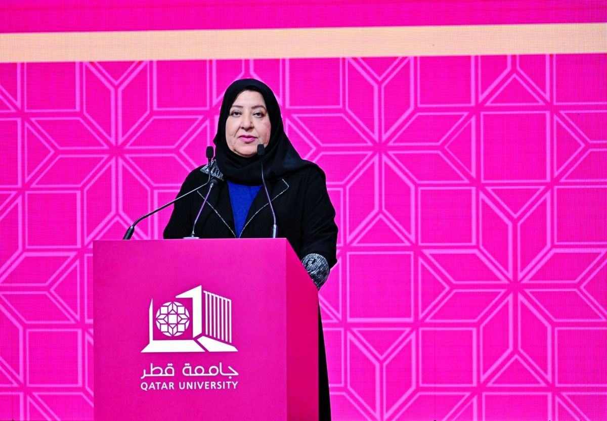بحثت مع متفوقي الدفعة تطلعاتهم المستقبلية.. صاحبة السمو: خريجو كليات القطاع الصحي في جامعة قطر إضافة نوعية