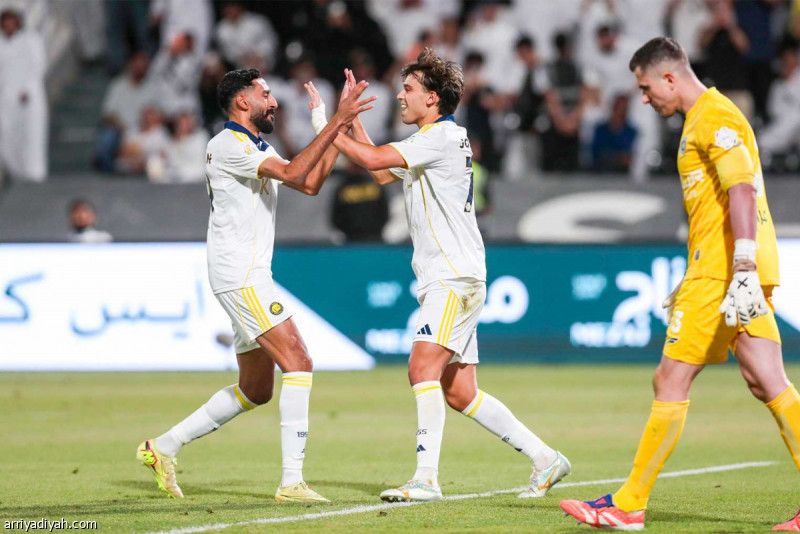 رباعية صفراء تبصم على أكبر نتائج النصر والشباب