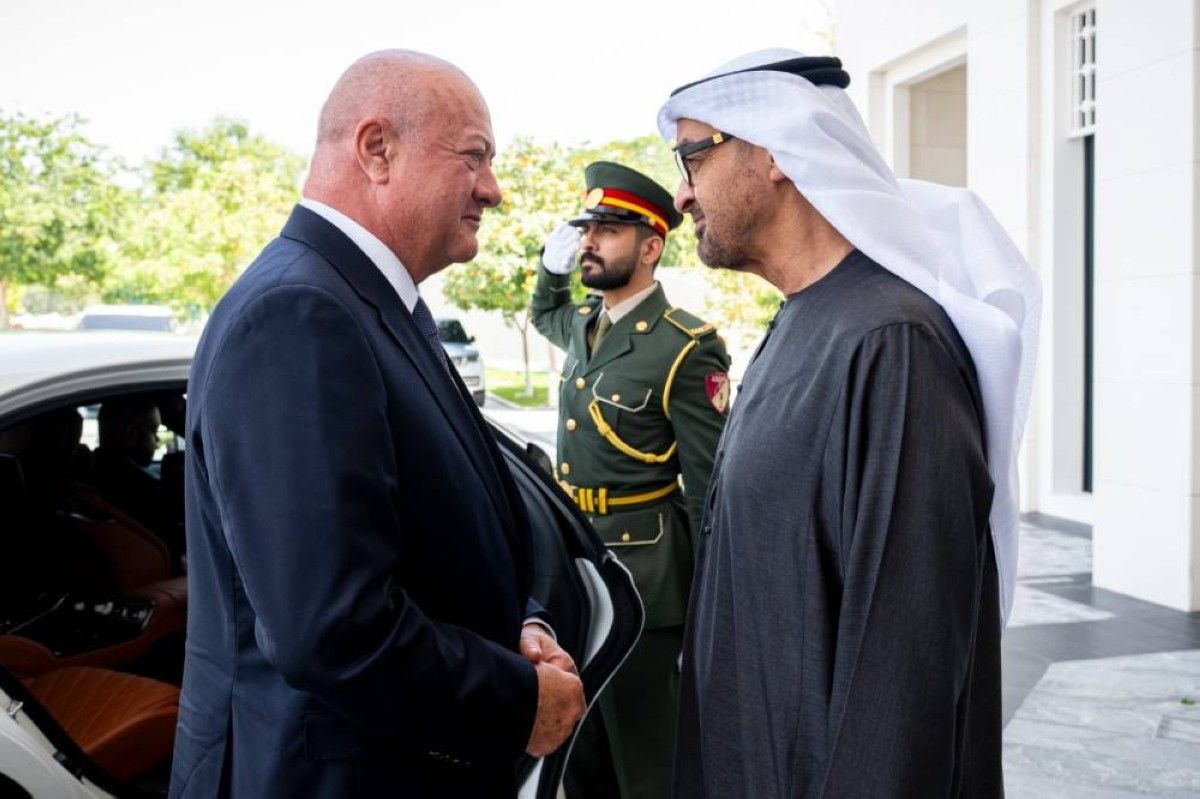 محمد بن زايد ومستشار النمسا يبحثان تعزيز الشراكة الإستراتيجية الشاملة بين البلدين والتطورات الإقليمية