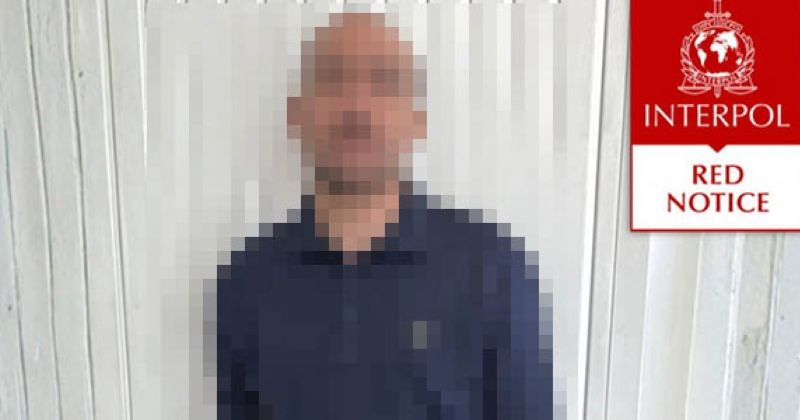 «الداخلية»: ضبط متهم هـارب محكوم في قضايا الاستيلاء عـلى المـال العام والتـزوير فـي محــررات رسميـة